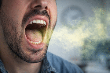 Zápach z úst jako varování těla: od špatné hygieny až po žaludeční potíže